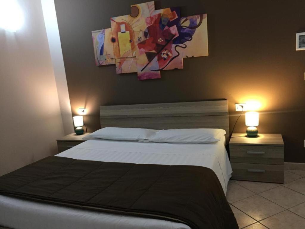 Camera B&B Hotel Parma Ngoại thất bức ảnh